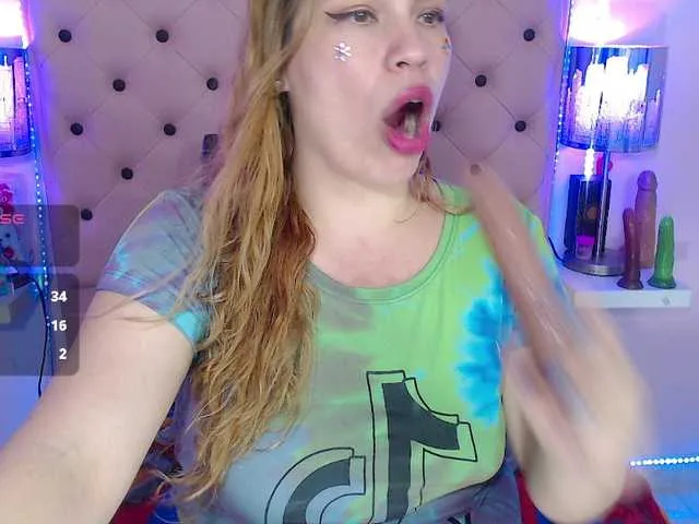 Live sex webcam photo for EmmaPink3 #290991028