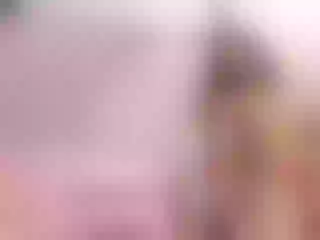 Live sex webcam photo for EmmaQuiinn #273804893