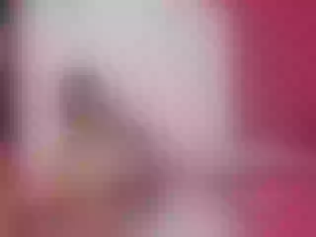 Live sex webcam photo for EmmaQuiinn #274384736