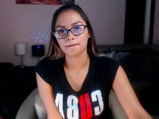 Live sex webcam photo for EmmaRoseXX #152820191