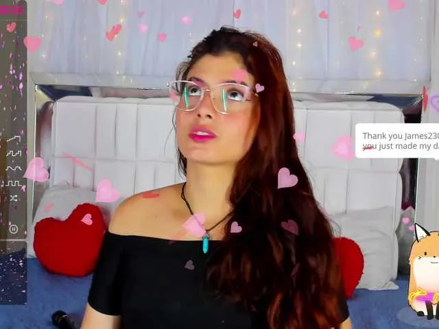 Live sex webcam photo for EmmaRouxx #275695450