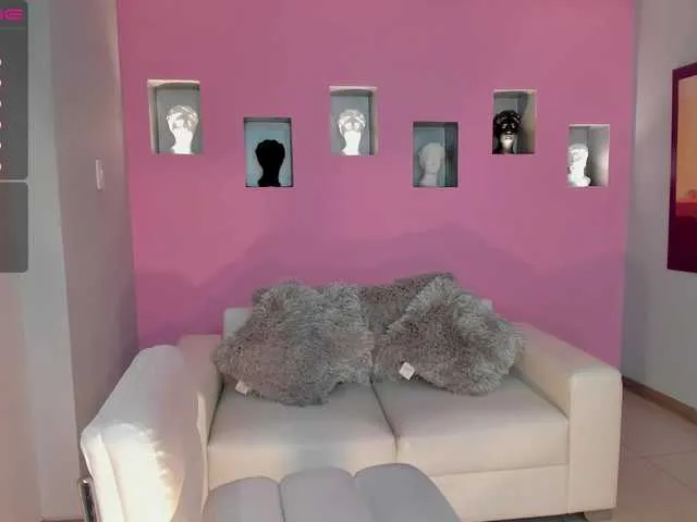 Live sex webcam photo for EmmaRussellx #273602126