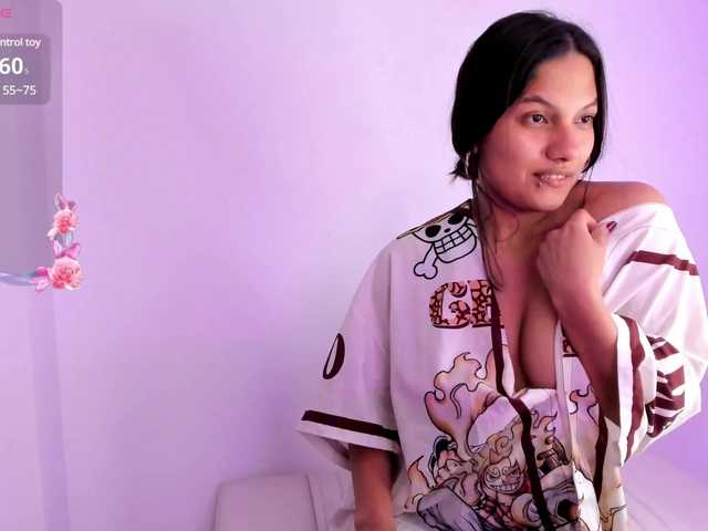 Live sex webcam photo for EmmaSanches #291512047