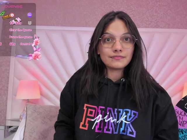 Live sex webcam photo for EmmaSanches #291819684