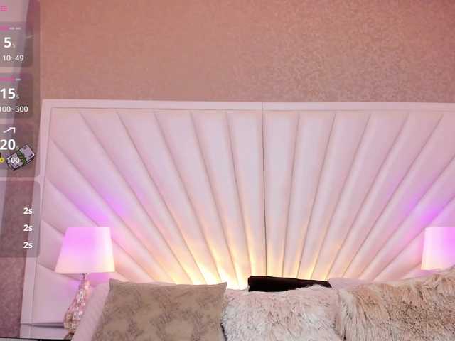 Live sex webcam photo for EmmaSanches #291875467