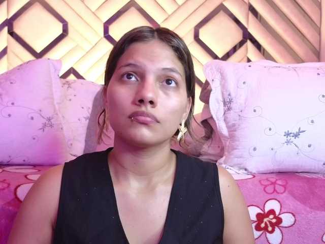 Live sex webcam photo for EmmaSanches #292153488