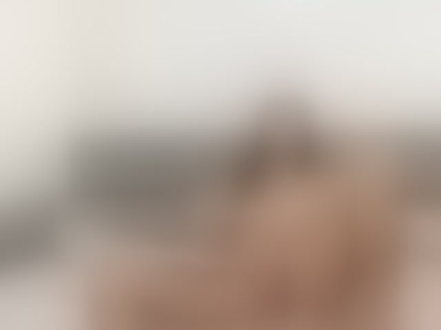 Live sex webcam photo for EmmaSean #293689199