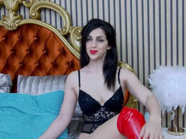 Live sex webcam photo for EmmaSkyes #291198340