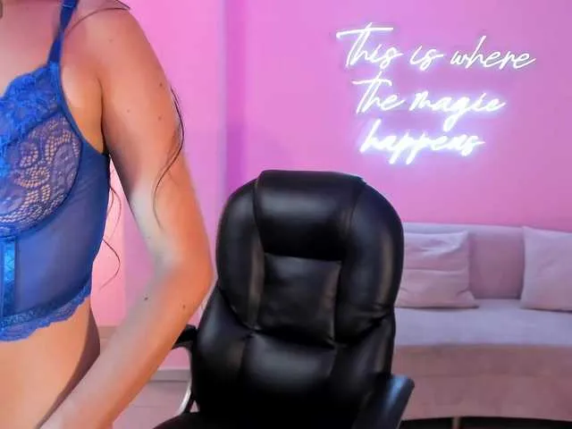 Live sex webcam photo for EmmaSpencer #290443102