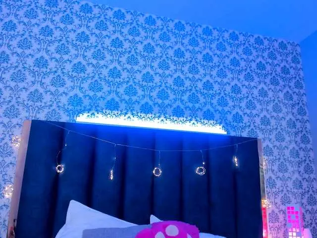 Live sex webcam photo for EmmaSwant #291090287