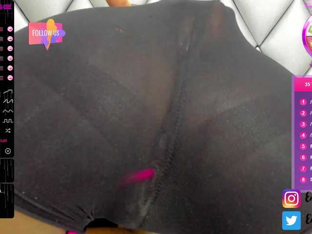 Live sex webcam photo for EmmaWaalker #272515513