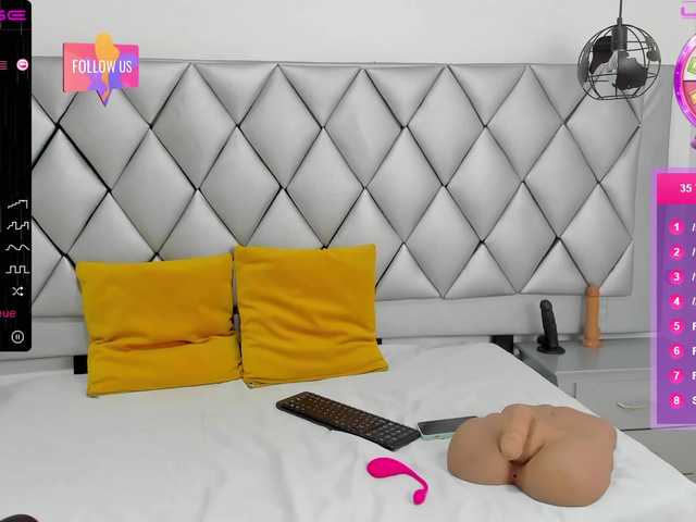 Live sex webcam photo for EmmaWaalker #272766547