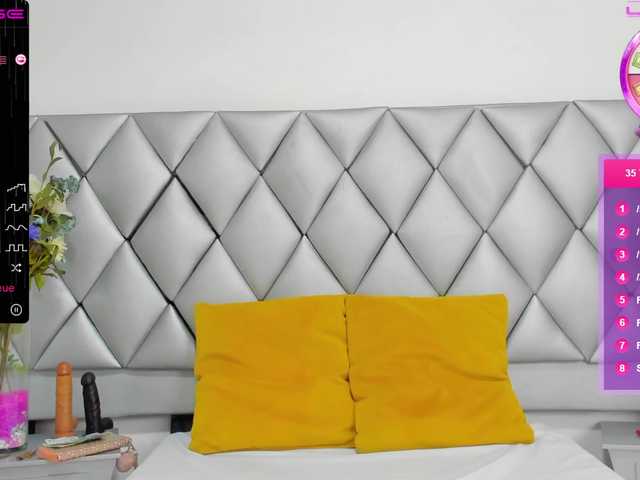 Live sex webcam photo for EmmaWaalker #272829085