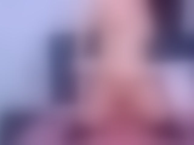 Live sex webcam photo for EmmaXXXQueen #294046323