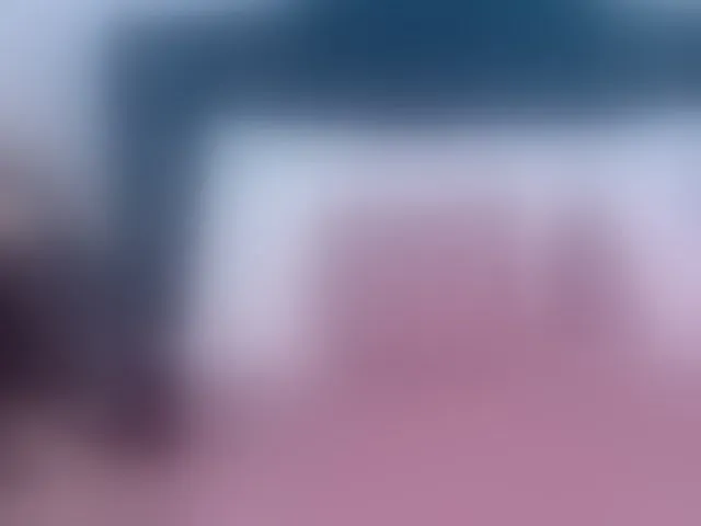 Live sex webcam photo for EmmaXXXQueen #294085257