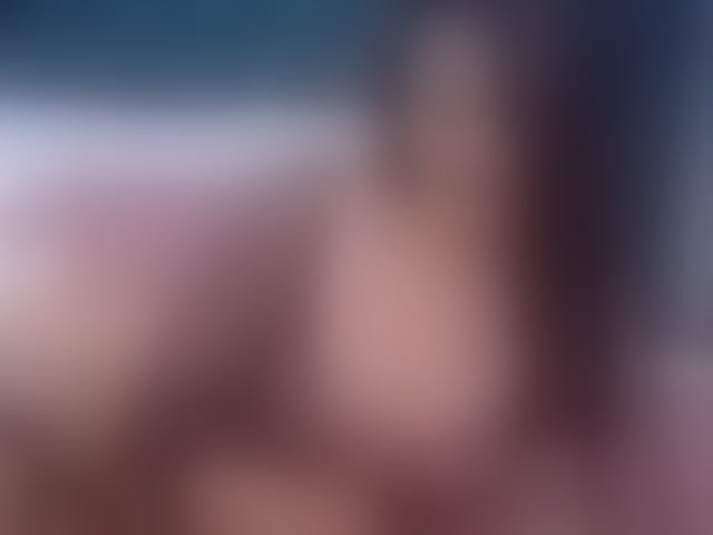 Live sex webcam photo for EmmaXXXQueen #294177035