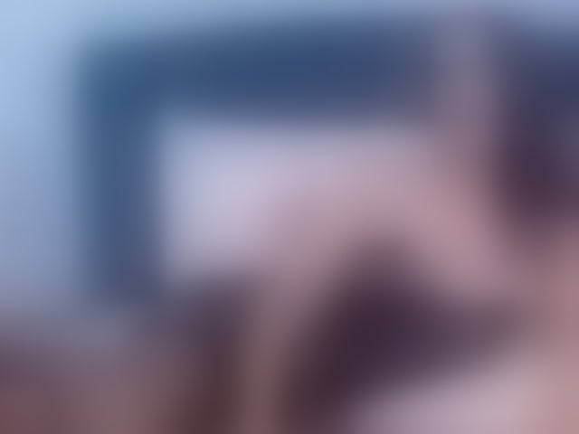 Live sex webcam photo for EmmaXXXQueen #294227277