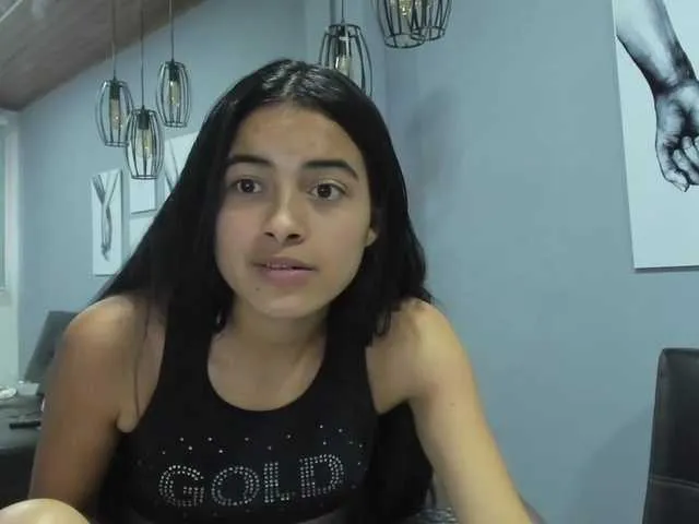 Live sex webcam photo for Emmaa01 #272944068