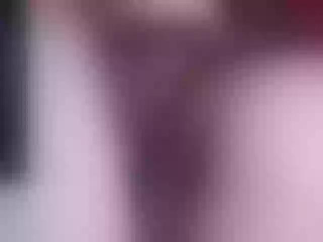 Live sex webcam photo for Emmadamiano1 #272987306