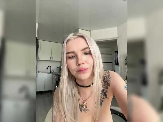 Live sex webcam photo for Emmagoodgirl #291160668