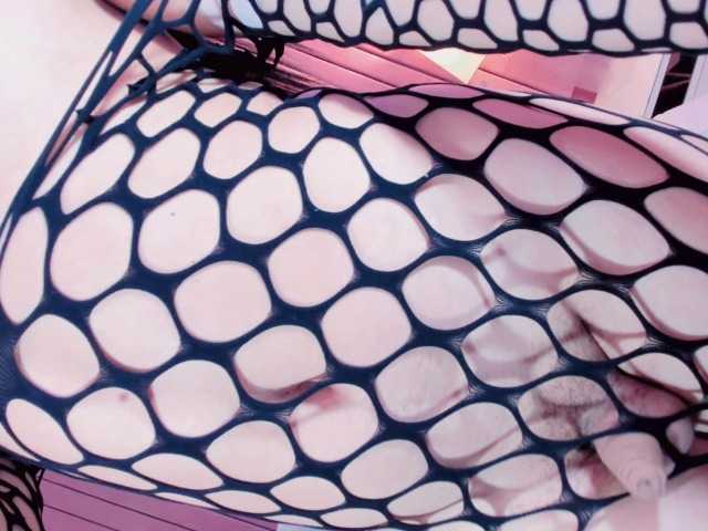 Live sex webcam photo for Emmajoneess #290320249