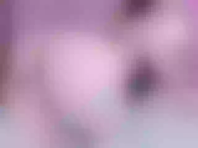 Live sex webcam photo for Emmajoneess #290567436