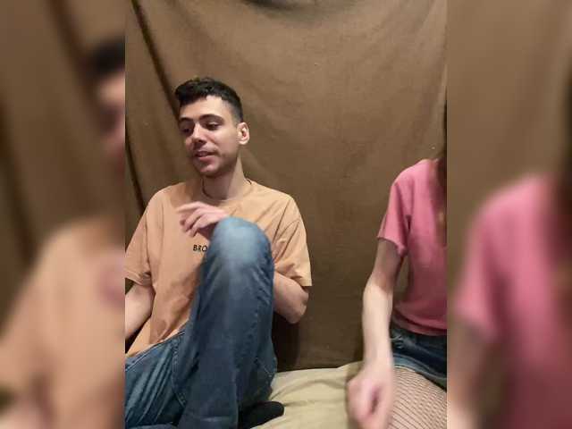 Live sex webcam photo for Emmalove13 #291874495