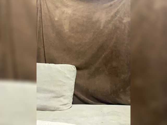 Live sex webcam photo for Emmalove13 #292110123