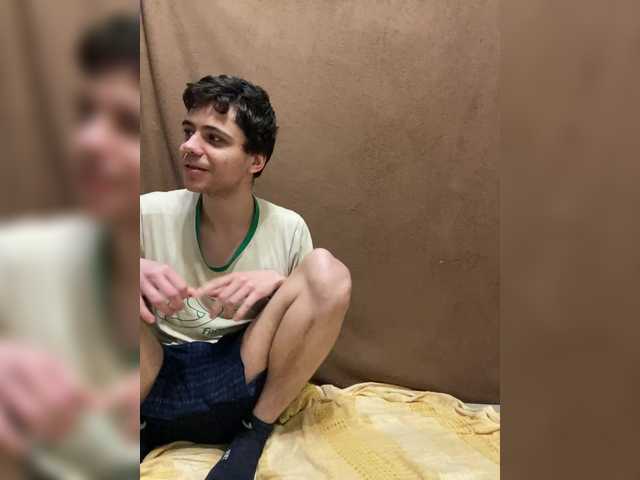 Live sex webcam photo for Emmalove13 #292373724