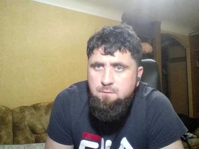 Live sex webcam photo for Emmanuelchik #291043179