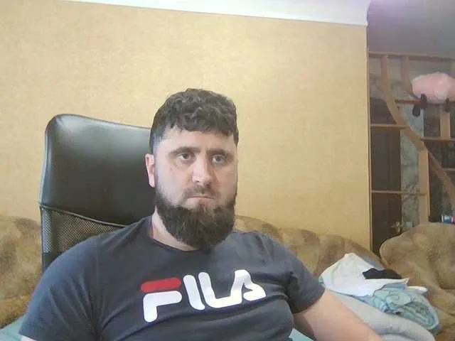 Live sex webcam photo for Emmanuelchik #291159380