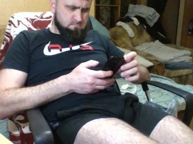 Live sex webcam photo for Emmanuelchik #293602134