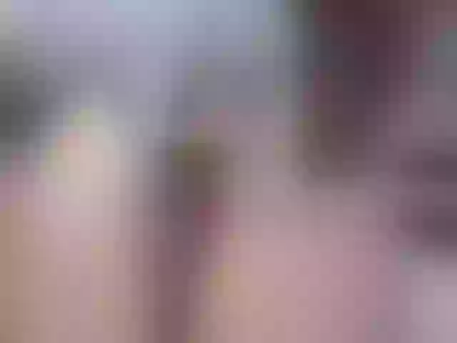 Live sex webcam photo for Emmarose1 #273758834