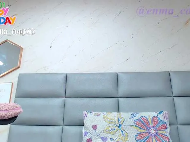 Live sex webcam photo for Emmarose1 #273815077