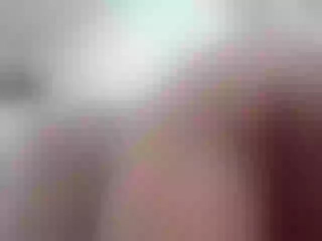 Live sex webcam photo for Emmarose1 #273970374