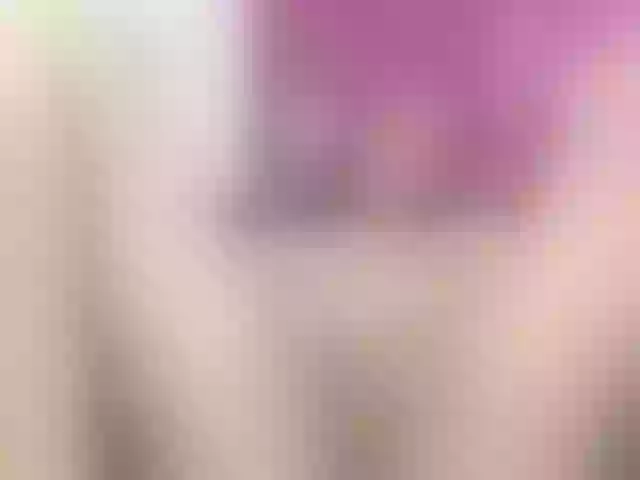 Live sex webcam photo for Emmasheine #275641061