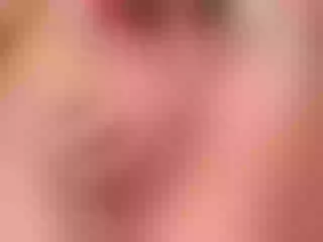 Live sex webcam photo for Emmasheine #275662541