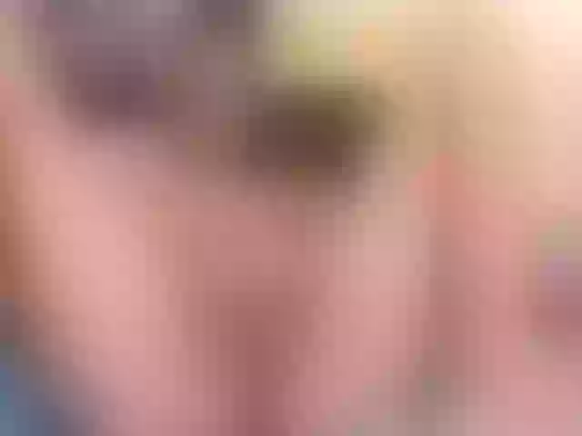 Live sex webcam photo for Emmasheine #275663586