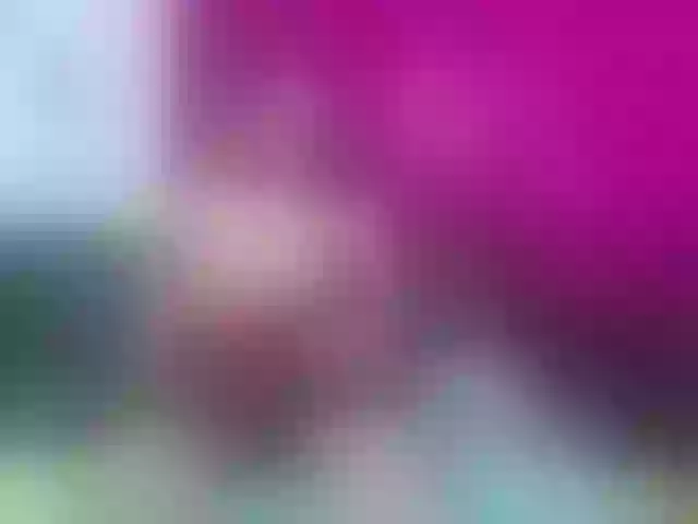 Live sex webcam photo for Emmasheine #275940635