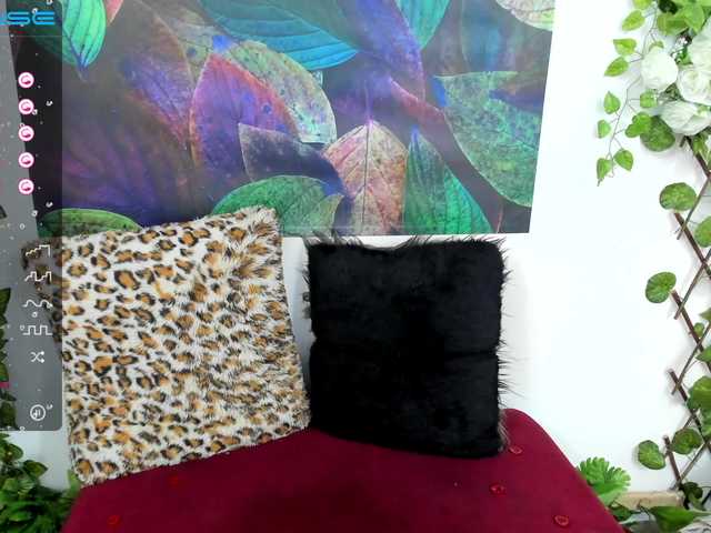 Live sex webcam photo for Emmaxlovea #274407187