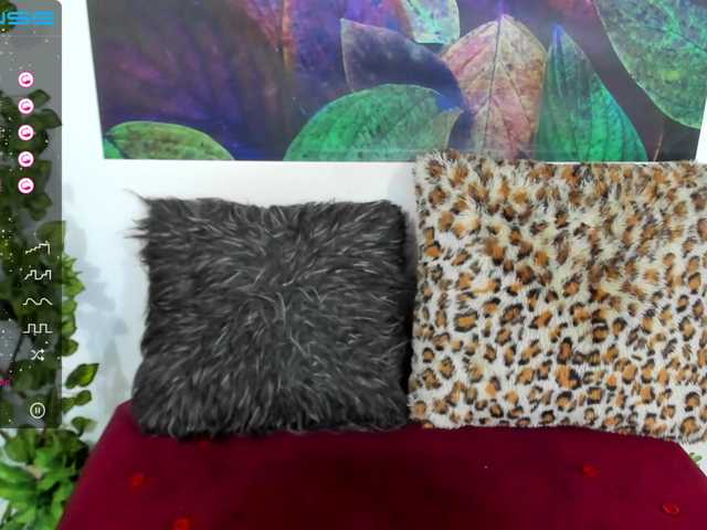 Live sex webcam photo for Emmaxlovea #274549075