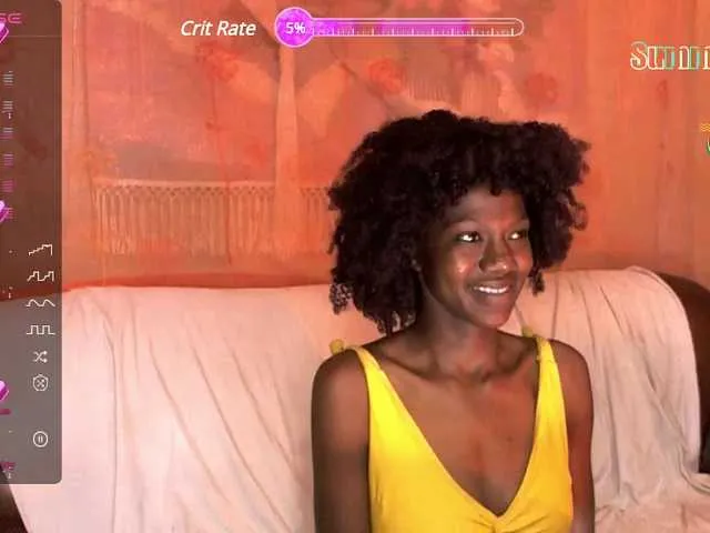 Live sex webcam photo for EmmiLee #276320585