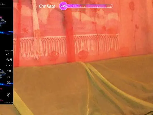 Live sex webcam photo for EmmiLee #276565413