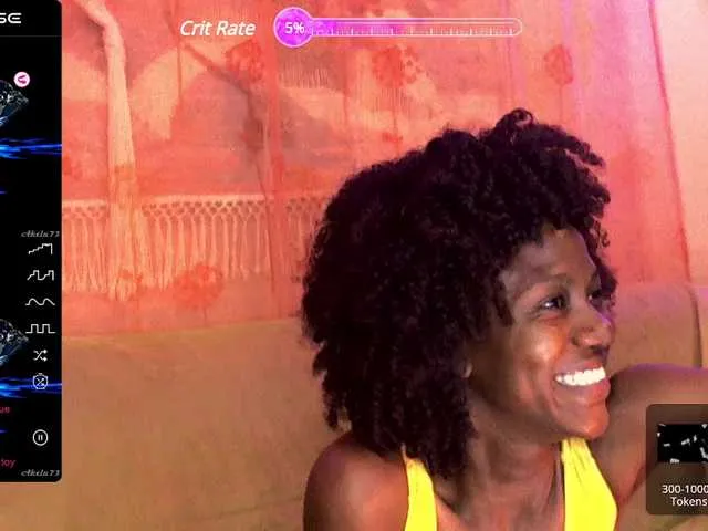 Live sex webcam photo for EmmiLee #276580466