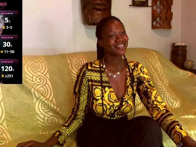 Live sex webcam photo for EmmiLee #290846808