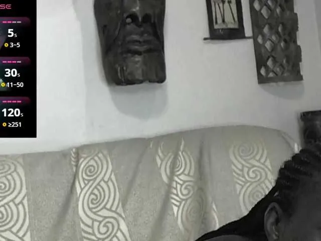 Live sex webcam photo for EmmiLee #290848557