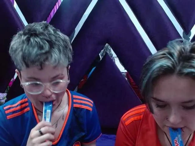 Live sex webcam photo for EmmilyAndCriis #278137491