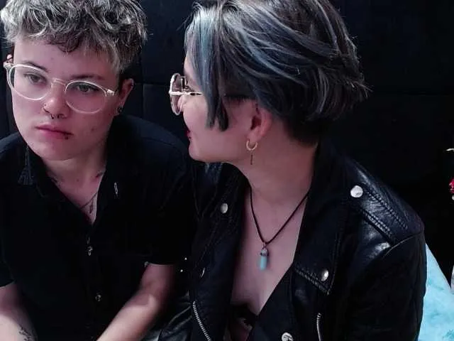 Live sex webcam photo for EmmilyAndCriis #279334305