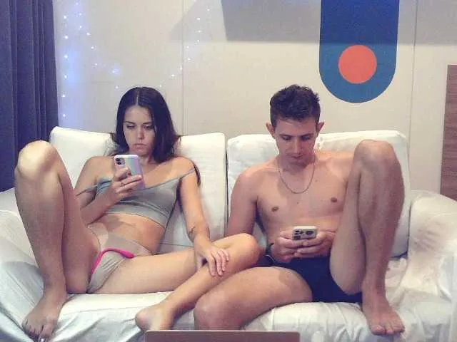 Live sex webcam photo for EmmyKrist #273787790