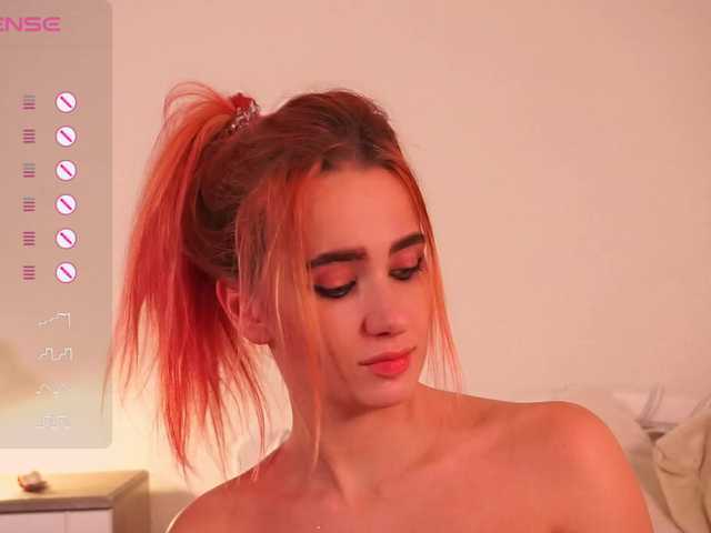 Live sex webcam photo for EmmylieMorris #277199972